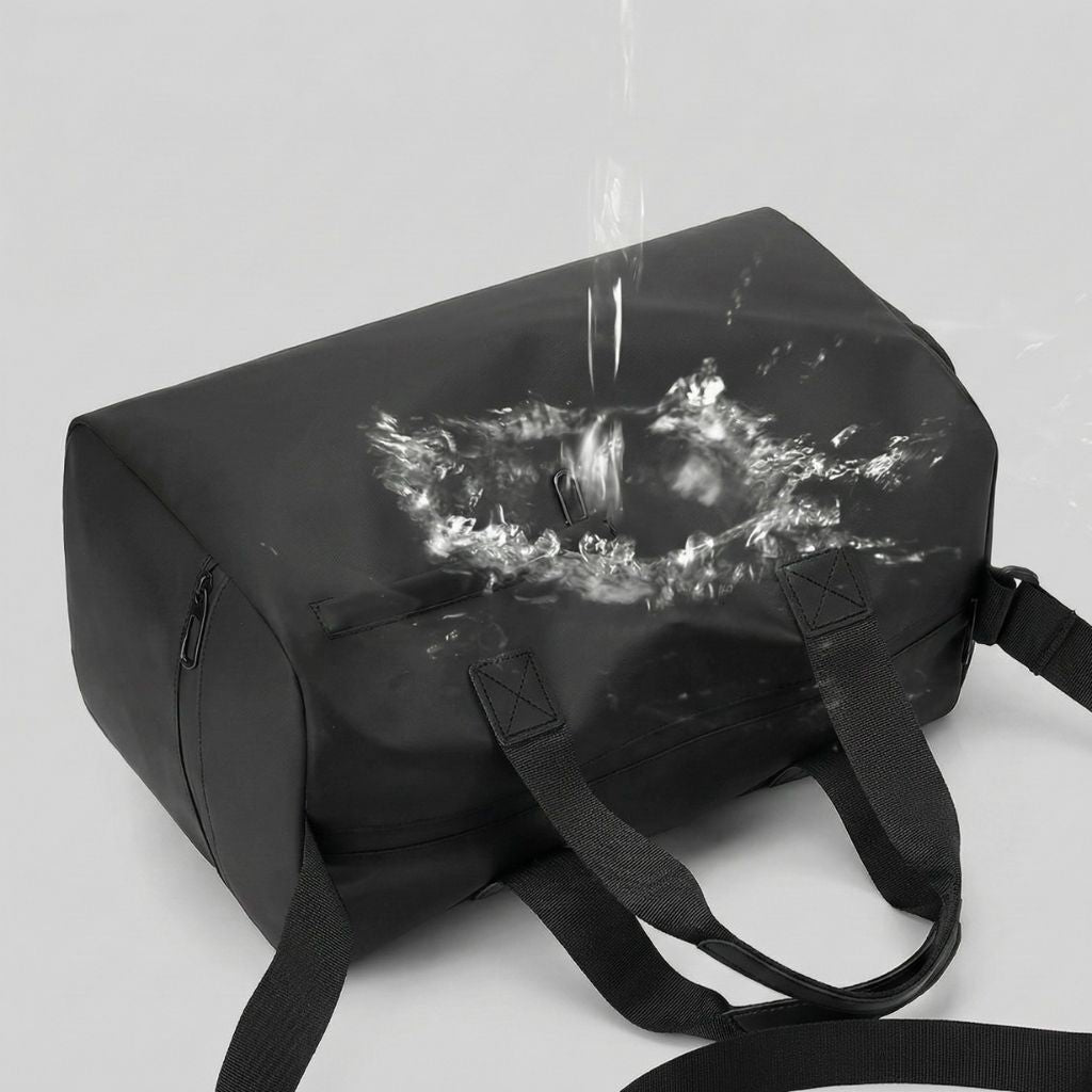 Petit sac de voyage imperméable noir avec revêtement déperlant et fermeture éclair étanche