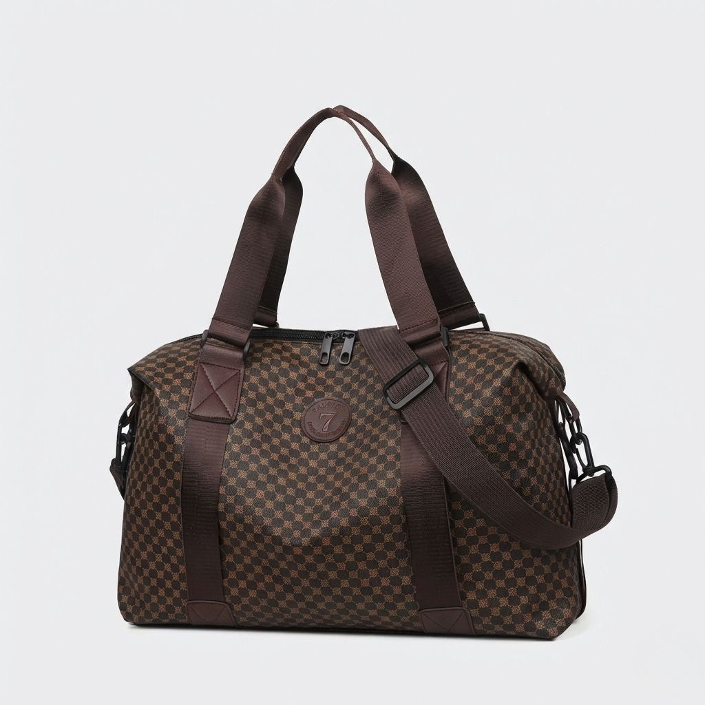 Sac de voyage cabine motif damier marron chocolat et caramel, vue trois quarts, sangles textiles