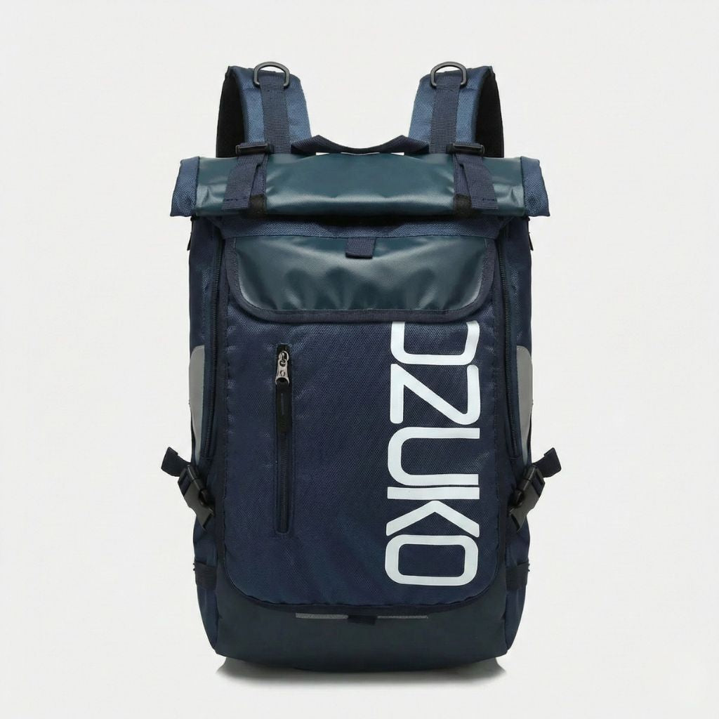 Sac à dos bleu marine roll-top urban vu de face avec poche latérale zippée et bandes réfléchissantes