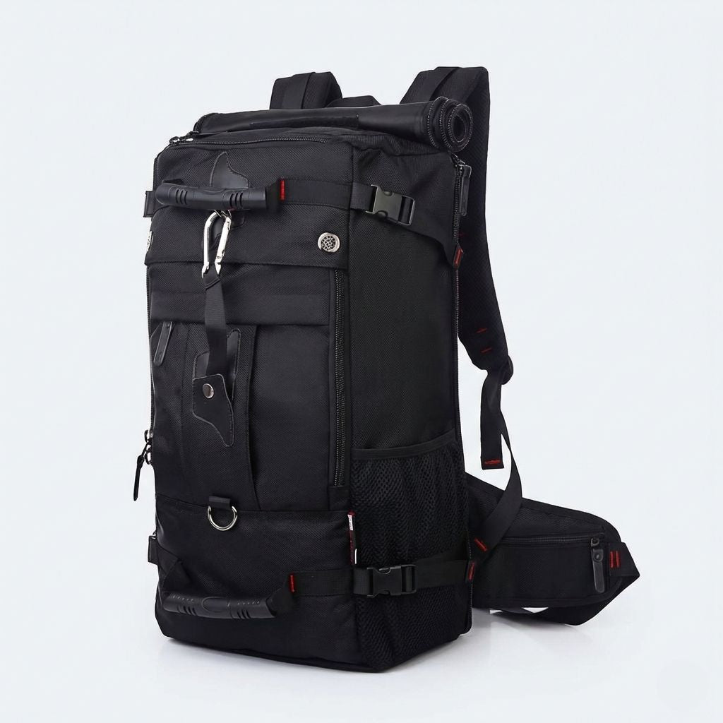 Grand sac de voyage noir vue 3/4, multiples poches frontales zippées, mousqueton argent et poche banane détachable
