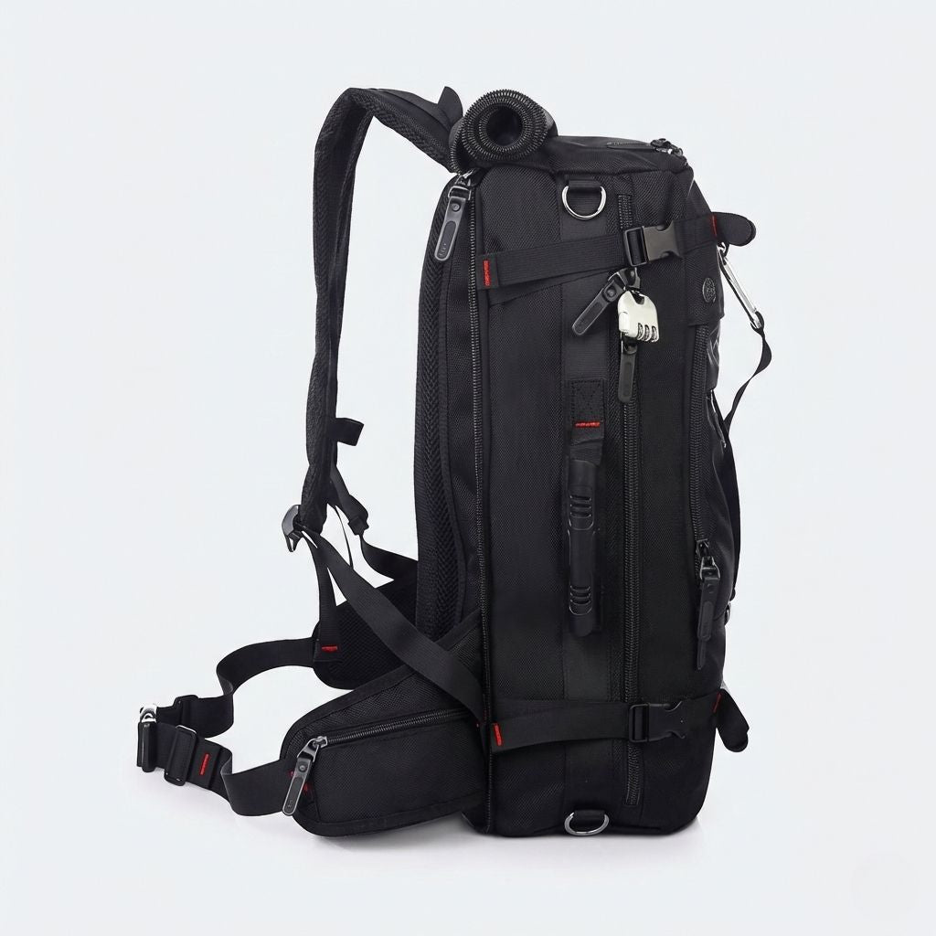 Sac de voyage noir vu de côté gauche, zip latéral pleine longueur, poche banane amovible et serrure à code fournie