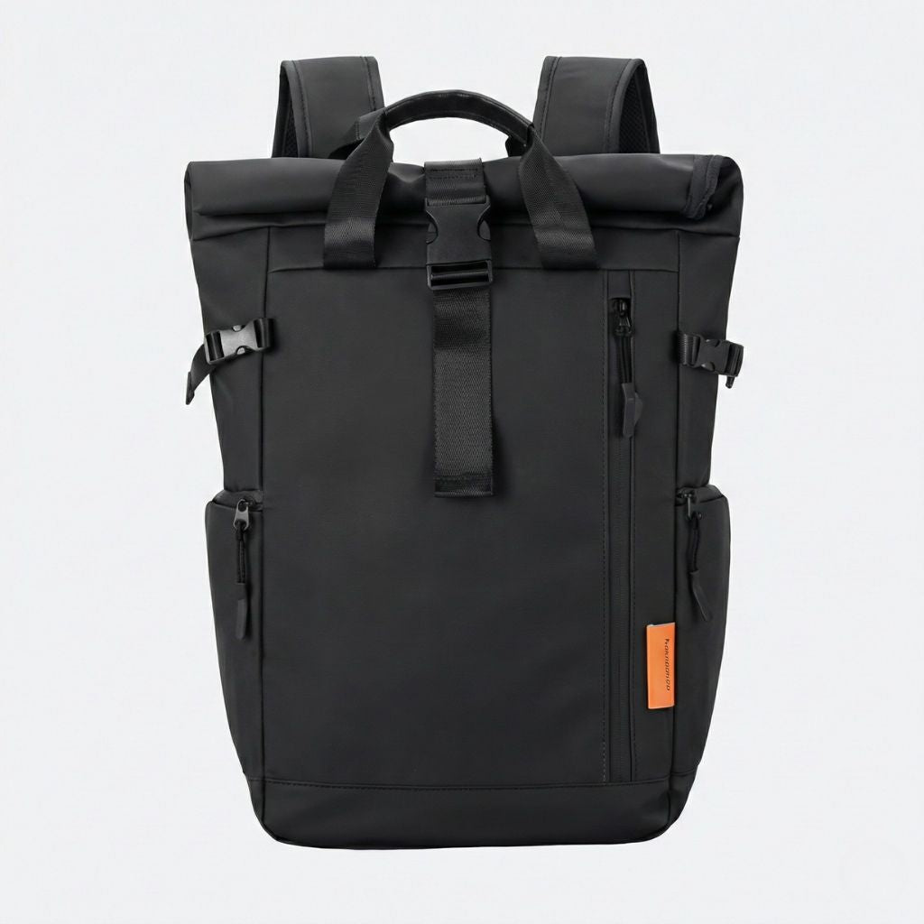 Sac à dos voyage roll-top noir étanche, vue de face, poignée rigide arc et double poche inférieure zippée