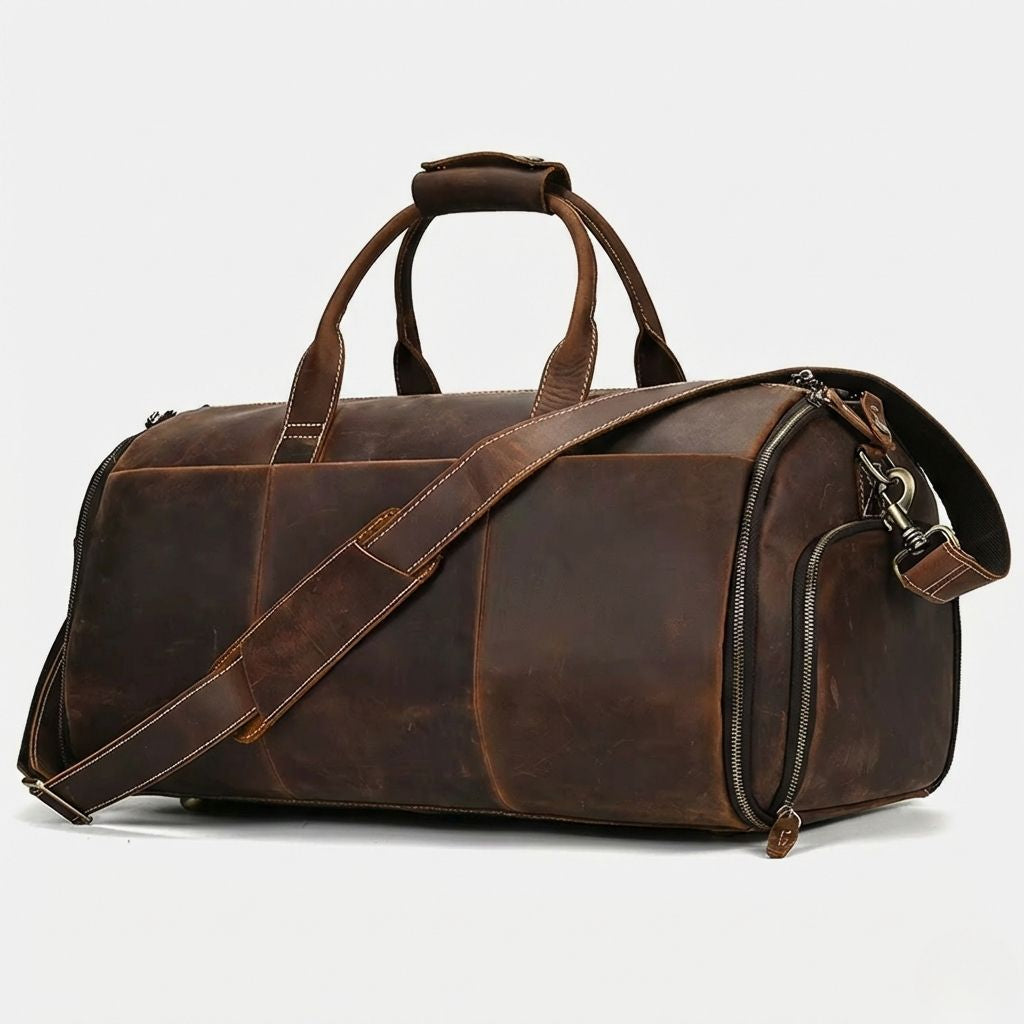 Sac de voyage cabine en cuir brun chocolat crazy horse, deux poignées et bandoulière réglable