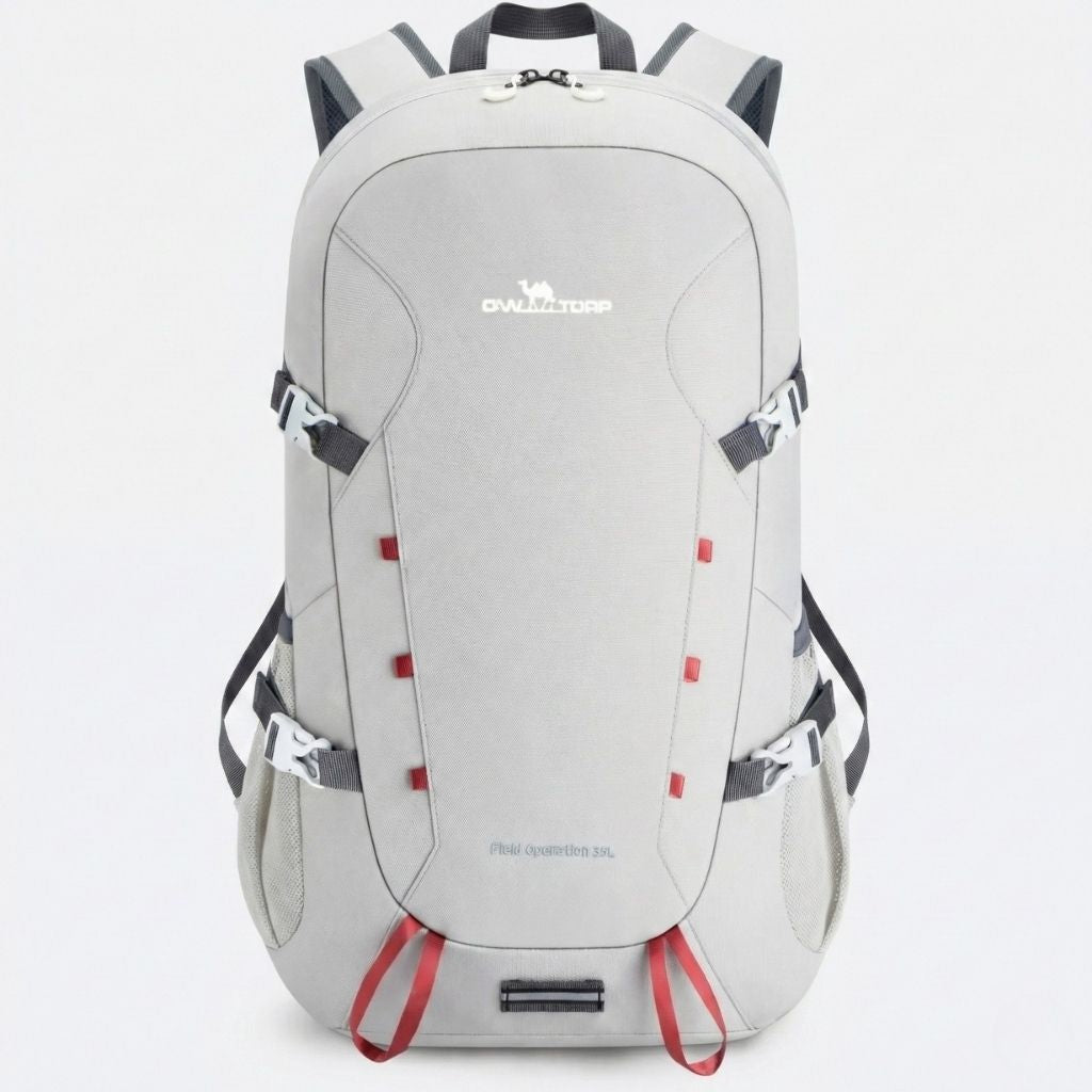 Sac à dos randonnée pliable 35L gris clair ultra-léger, clips de compression gris et sangles d'attache rouges.